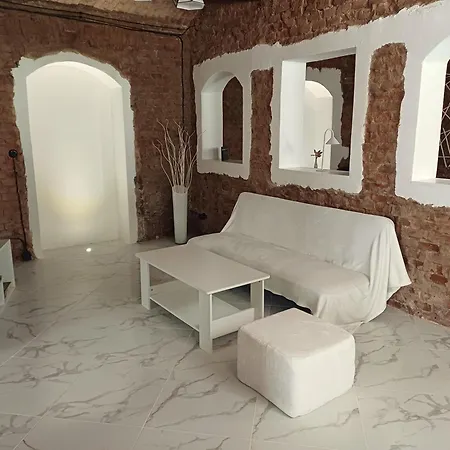 S Terasou A Parkovanim Zdarma V Lazenskem Centru Apartment