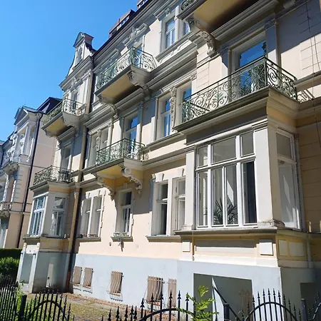 S Terasou A Parkovanim Zdarma V Lazenskem Centru Apartment Marianske Lazne